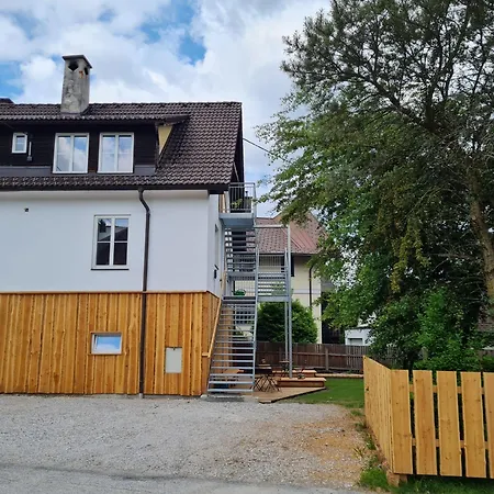 Gaestehaus Zeitraum 아파트 *